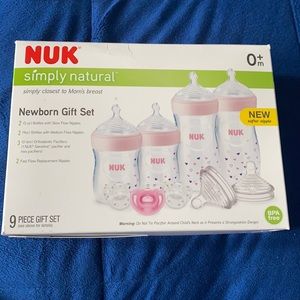 NUK newborn bottle gift set